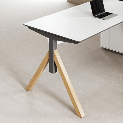 Manager Desk: Built-In Storage & Modern Design