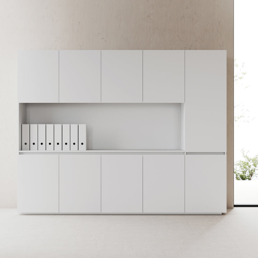 Manager Desk: Built-In Storage & Modern Design